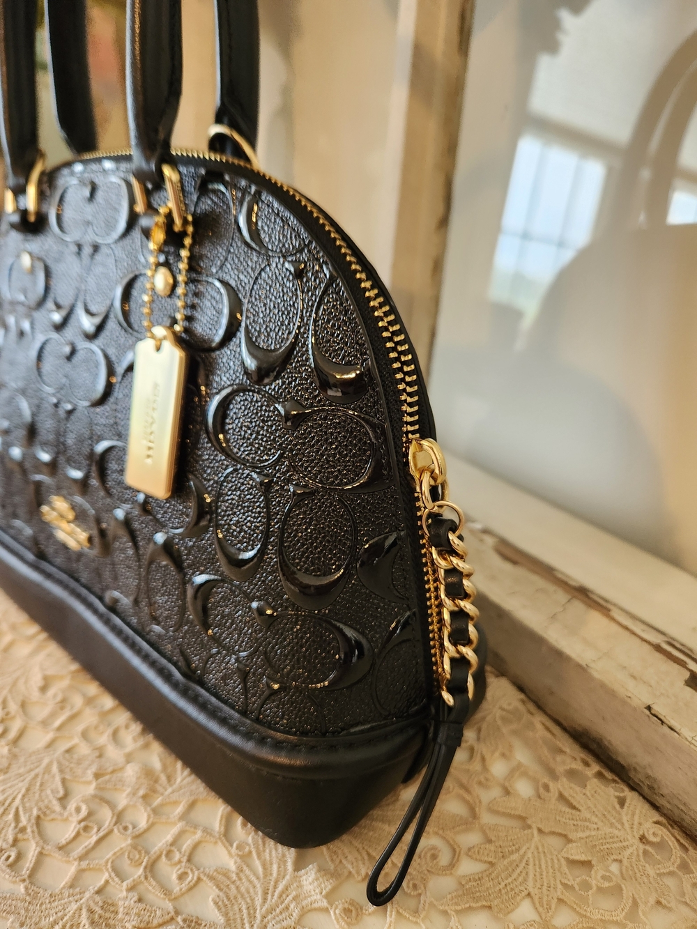 Coach Black Signature Dome Satchel F27597 LIKE NEW - Picture 4 of 10